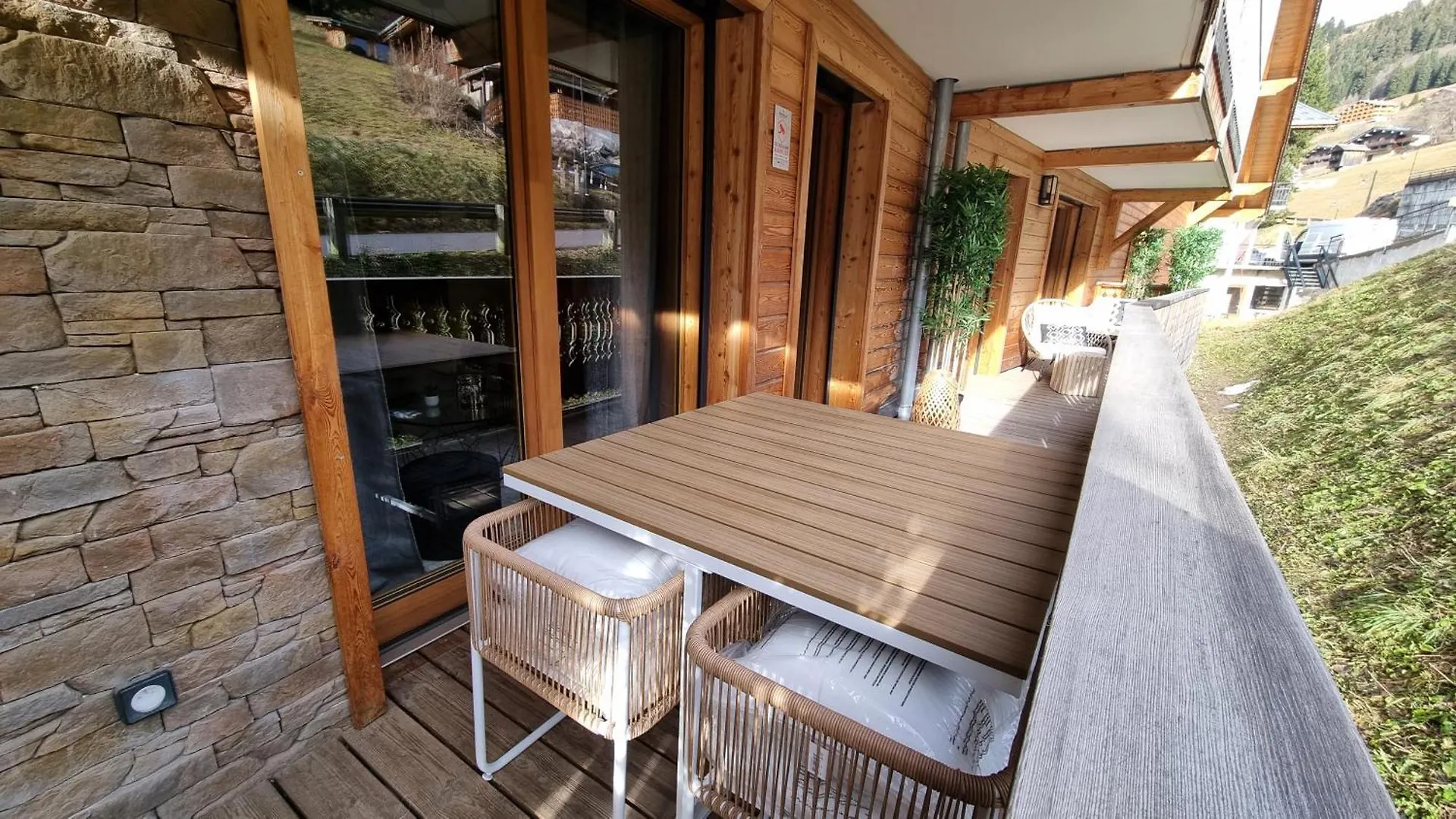 Les Chalets Du Petit Chatel Apartment